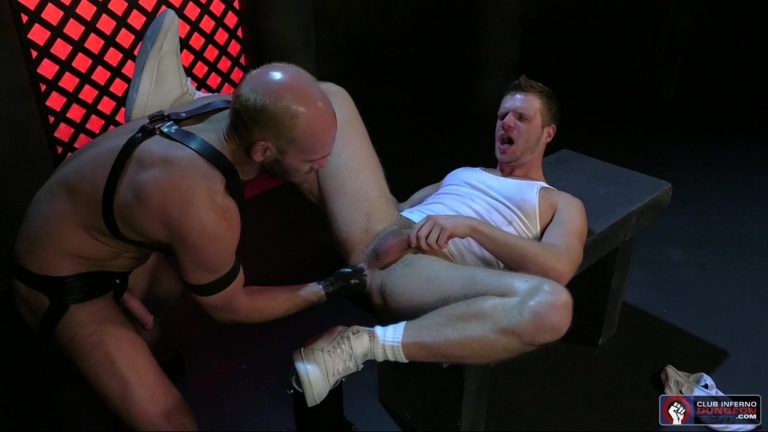 Mike Tanner Fists Brian Bonds - Part 2