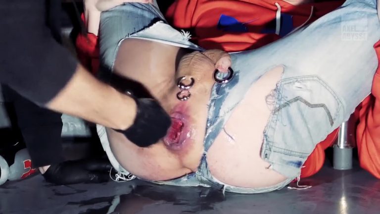 Rooftop Fisting – Axel Abysse and Punched93: Part 2