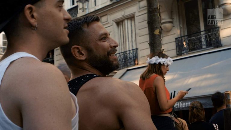 Shout: Bulrog and Axel Abysse - Fisting Session In Paris