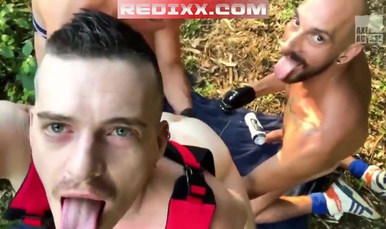 Wild 2: Axel Abysse, JP Philips & Philip Logan â€“ Outdoor Fisting 1
