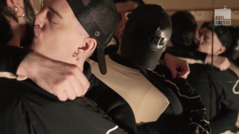 Leon Chevalier's First Fisting With Axel Abysse