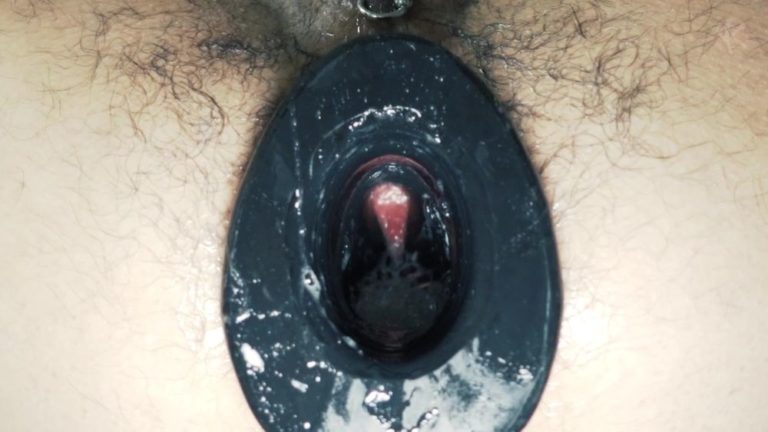 Yoshi Kawasaki Uses Cum As Fisting Lube