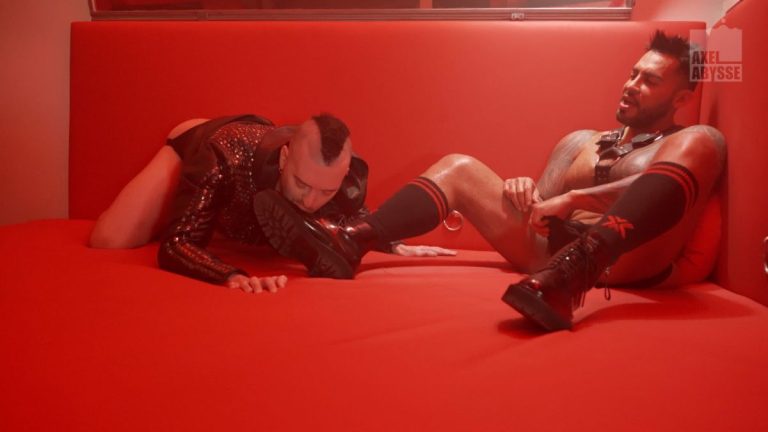 Foot Fucking, Fisting & Pissing With Viktor Rom & Axel Abysse