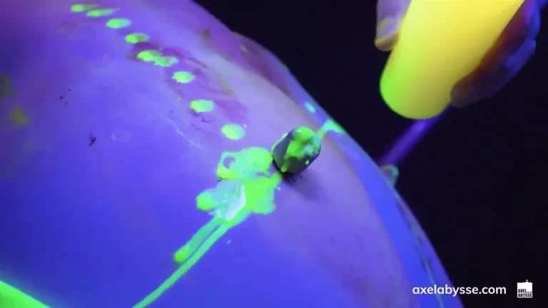 Lawrence Knight & Axel Abysse Fist Fuck With Neon Lube
