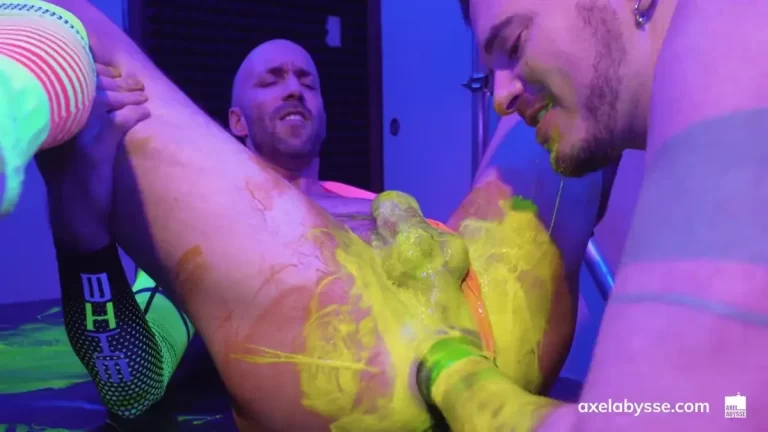 Lawrence Knight & Axel Abysse Fist Fuck With Neon Lube