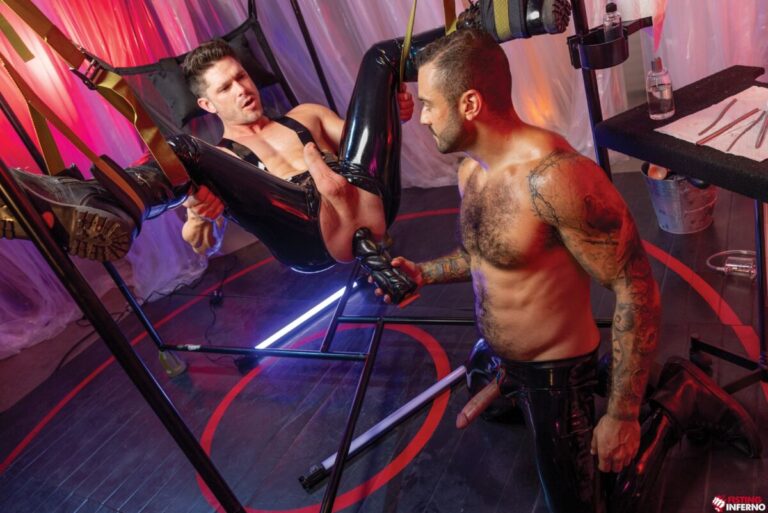 Rubber Fetish & Rosebud Pumping: Devin Franco & Drew Valentino