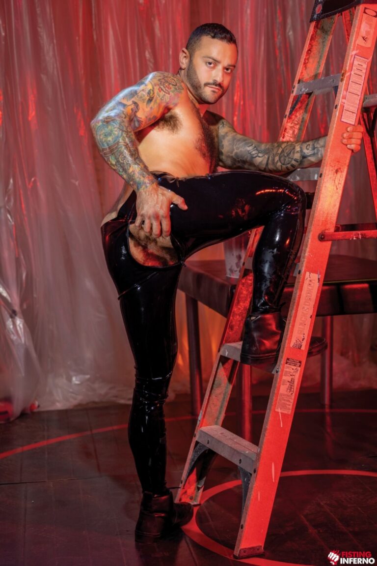 Rubber Fetish & Rosebud Pumping: Devin Franco & Drew Valentino