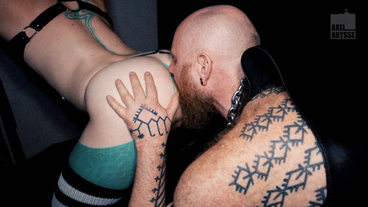 Fellball Gets Double Fisted By Axel Abysse 7