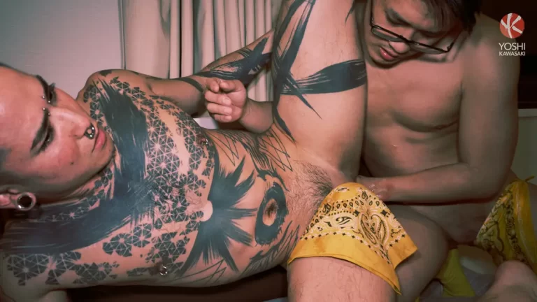 Jeffrey Chang & Yoshi Kawasaki In A Flip-Fisting Session 10
