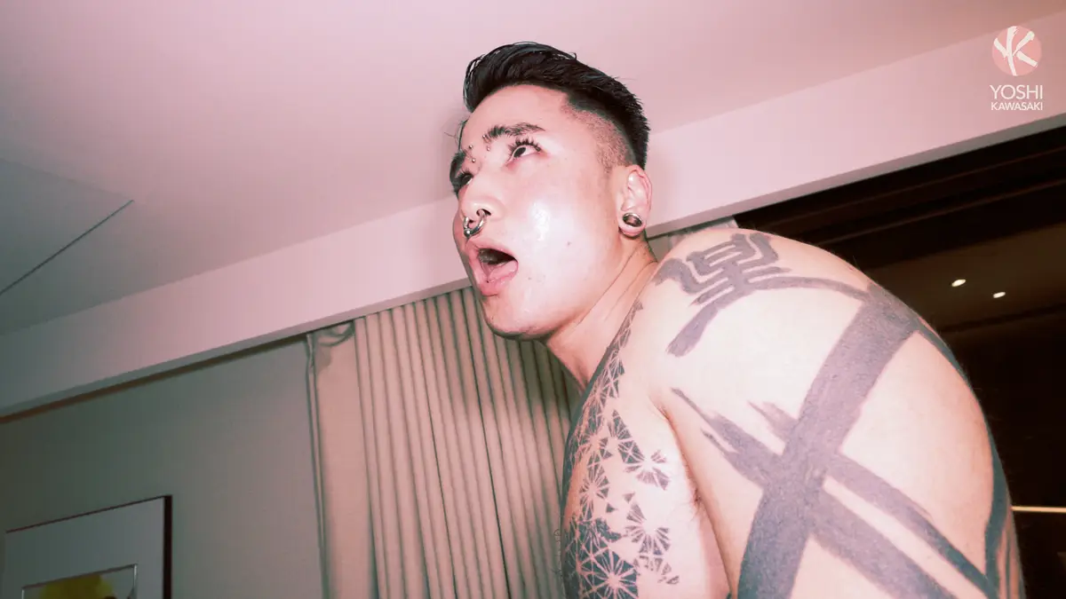 Jeffrey Chang & Yoshi Kawasaki In A Flip-Fisting Session 8