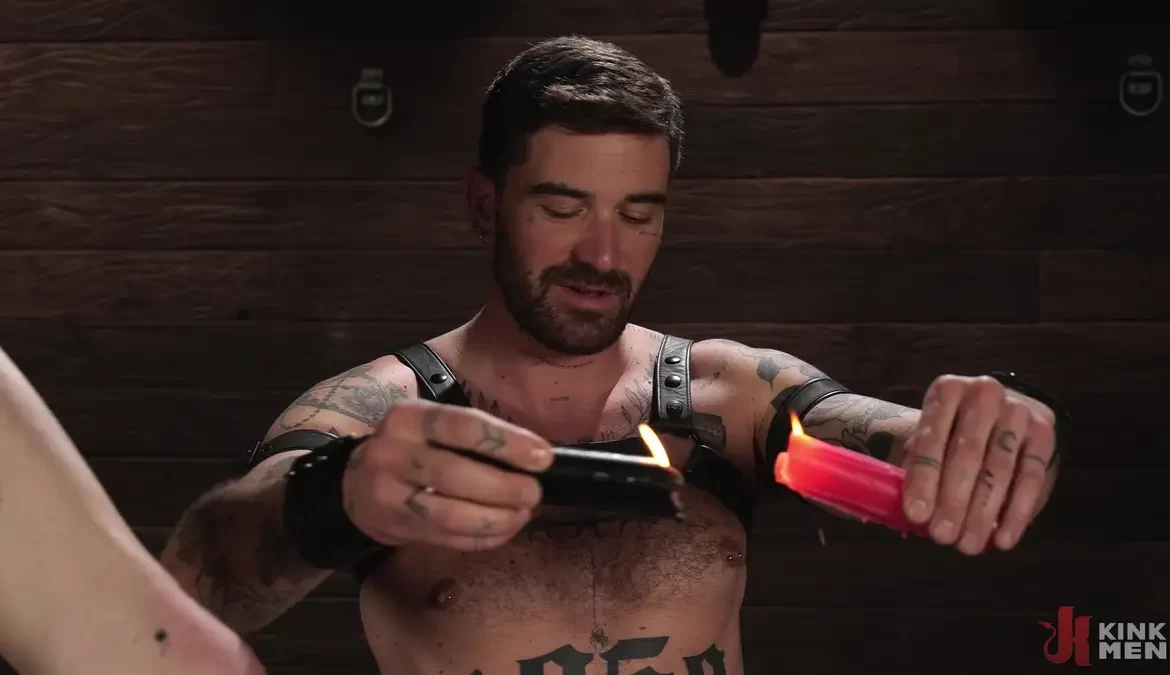 Chris Damned Dominates Phoenix Leo In Leather 12