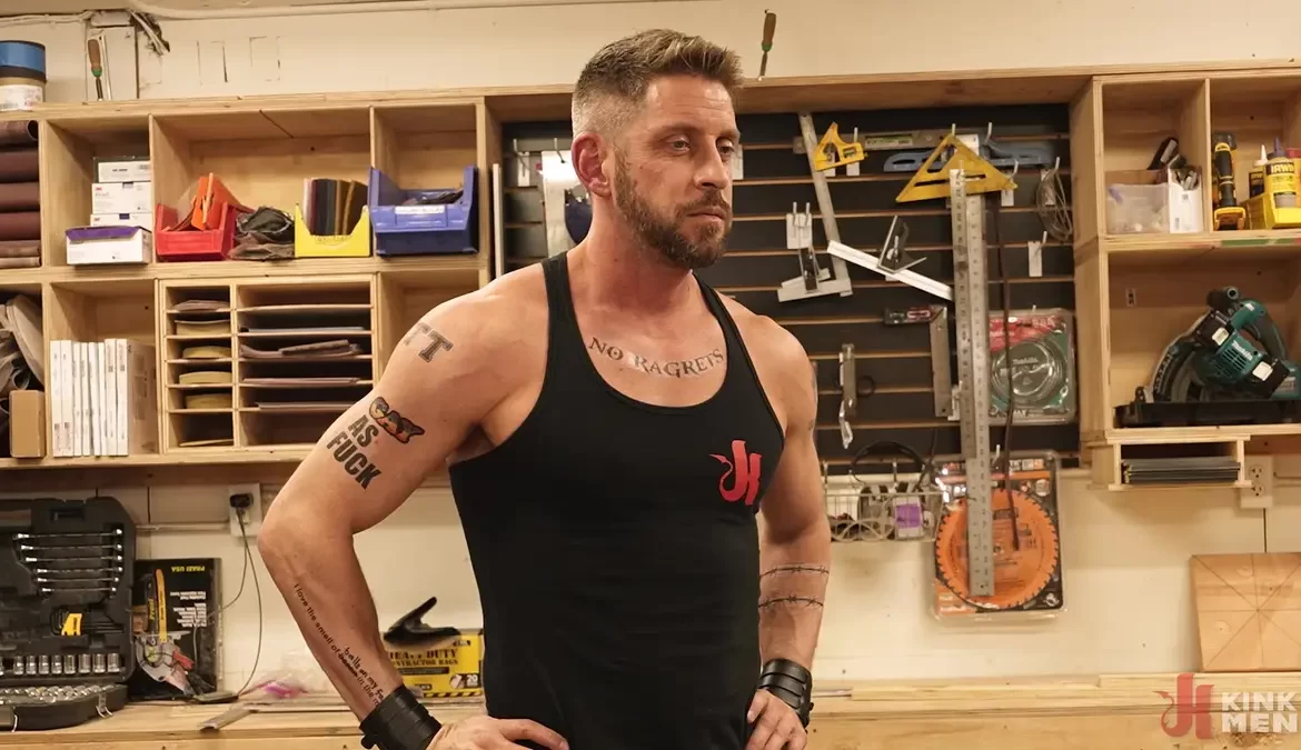 Johnny Ford Solves Vander Pulaski's Fuck Machine Problem