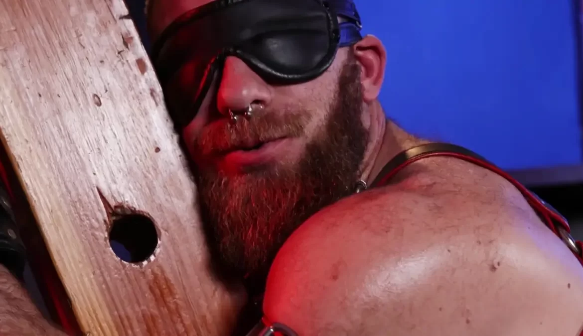 St. Andrew's Cross Fisting With Ian Sterling & Bobby Ryker 2