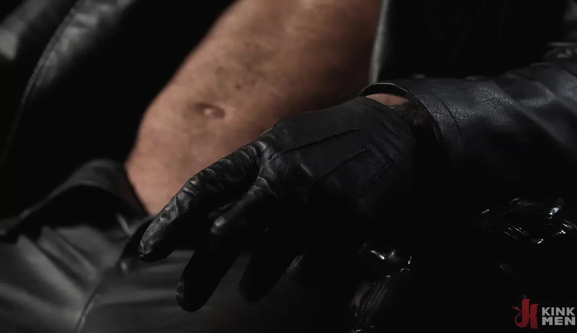 Leather Crush: Miles Fallon Submits To Crush Daddy