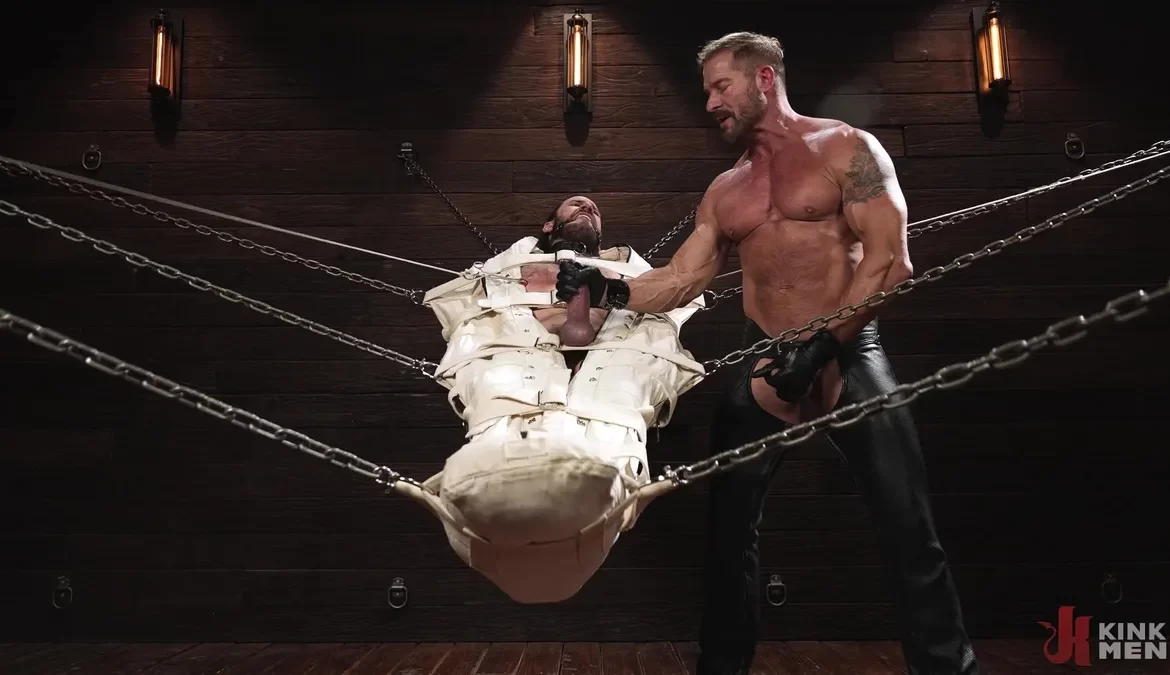 Master Greg Dixxon VS Slave 944 Vander Pulaski 16