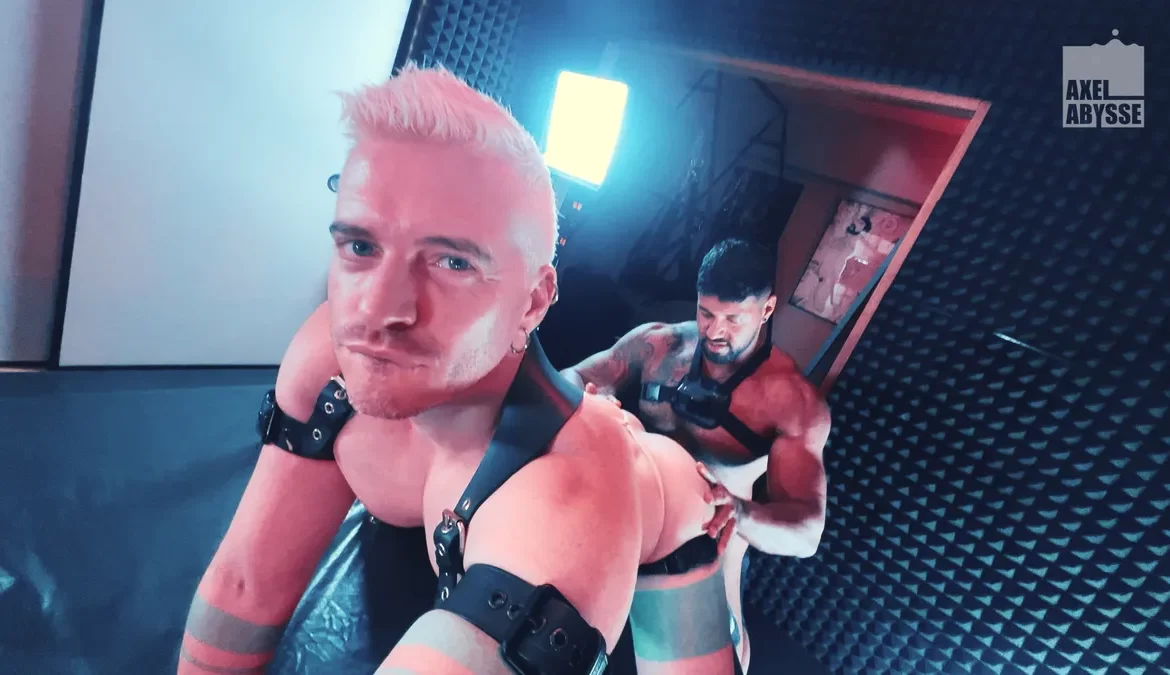 Fitness Papi Punches Axel Abysse’s Gaped Hole 11