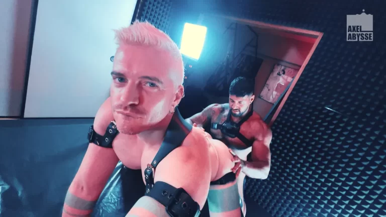 Fitness Papi Punches Axel Abysse’s Gaped Hole 11