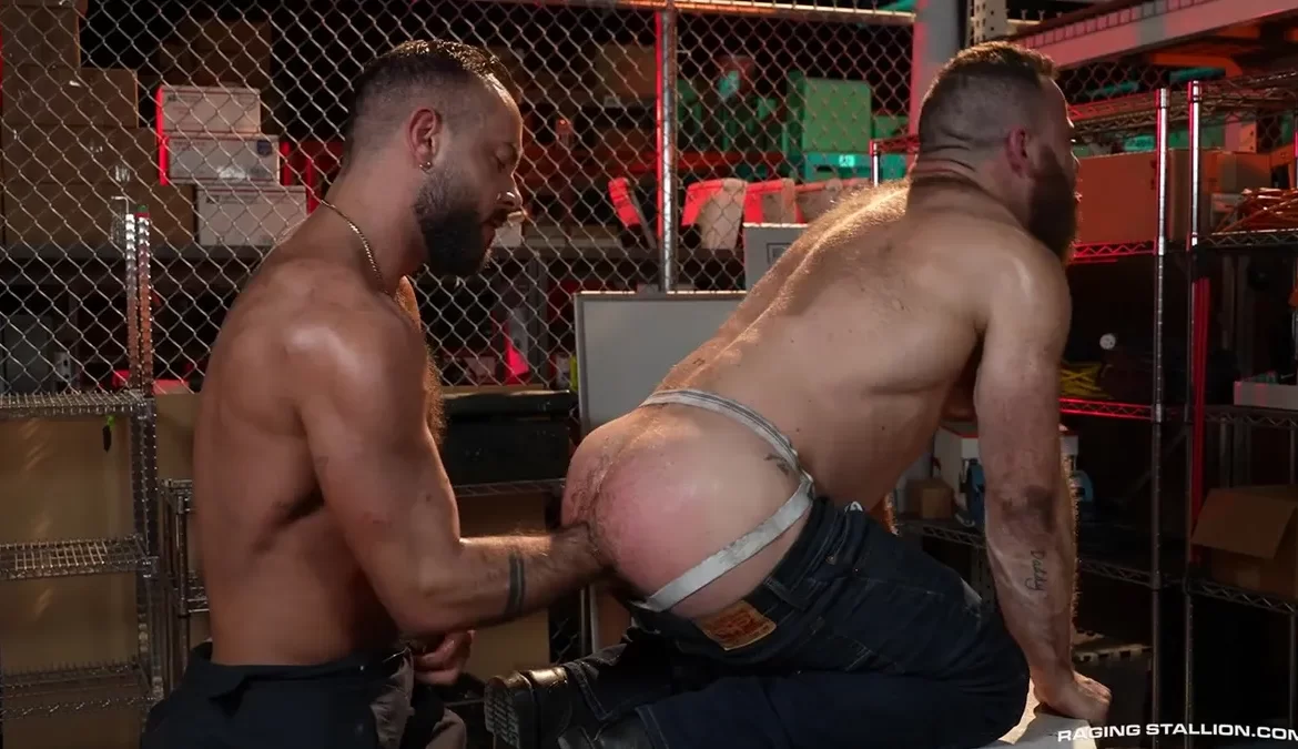 Rough – The Fisting Scene: Sir Peter & Ian Sterling 3