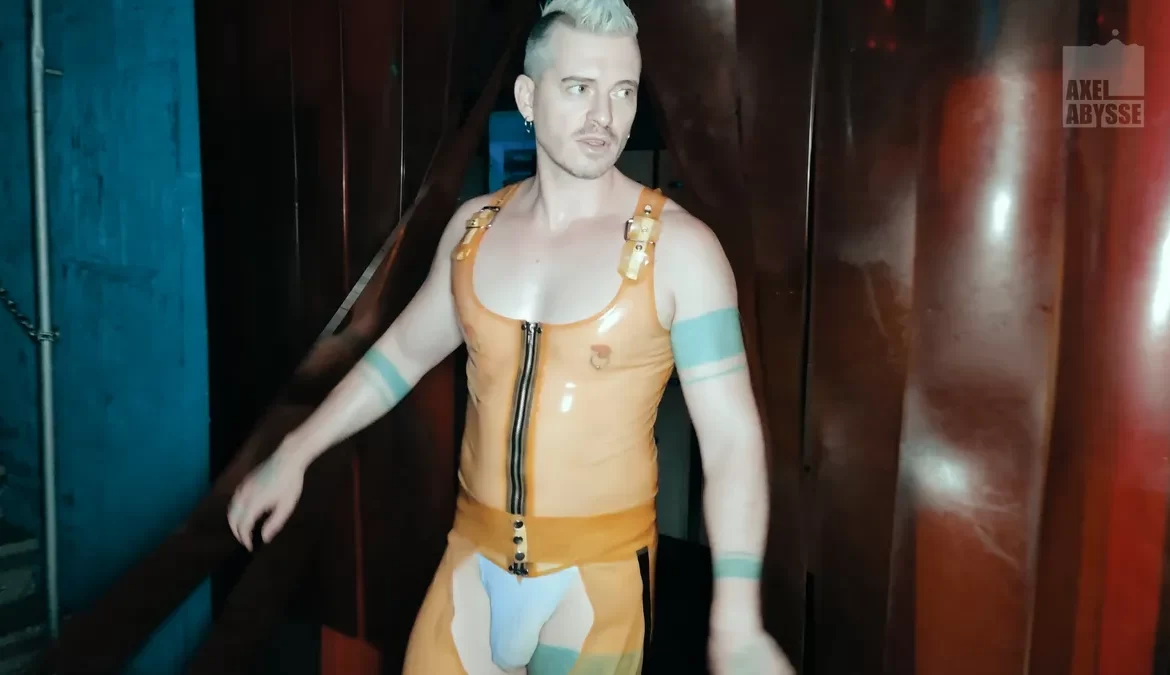 Axel Abysse's Ruined Hole Accommodates Thiago Boss' Huge Hands 18