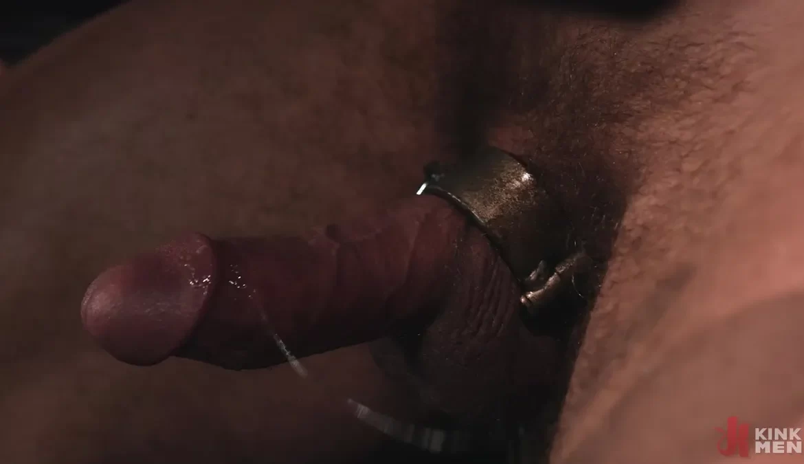 Crush Daddy Welcomes Heath Halo To The Leather Hell 1