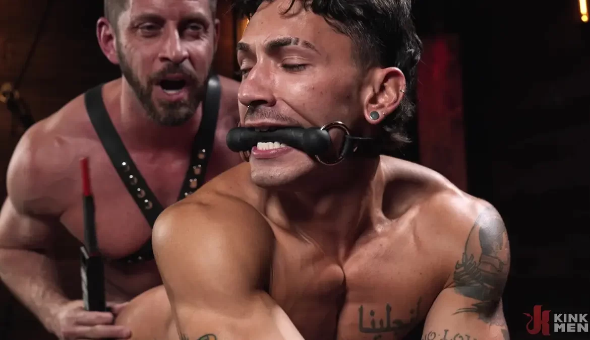 Leather & Pain: Master Johnny Ford VS Siren Santiago 13