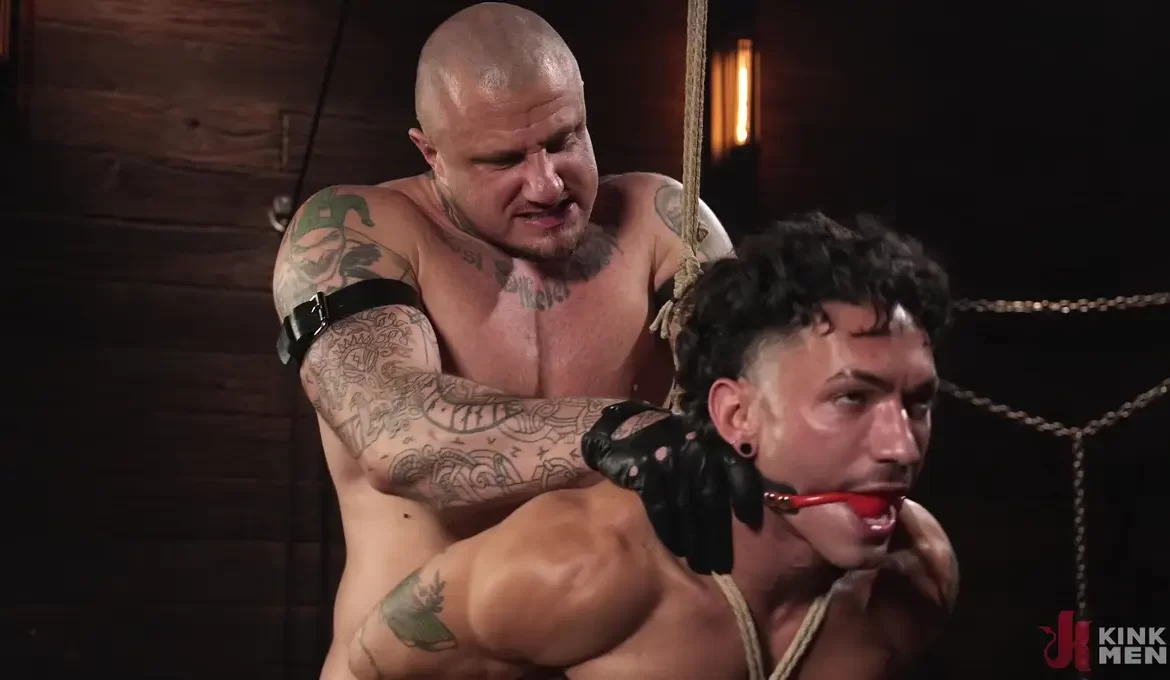 Crush Daddy Puts On The Leather Apron And Fucks Siren Santiago 11