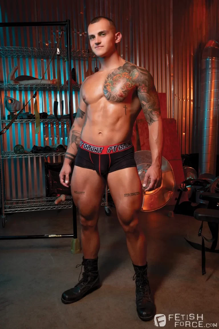 Huge Anal Plug: Sebastian Bluu Takes It From Rocky Unleashed