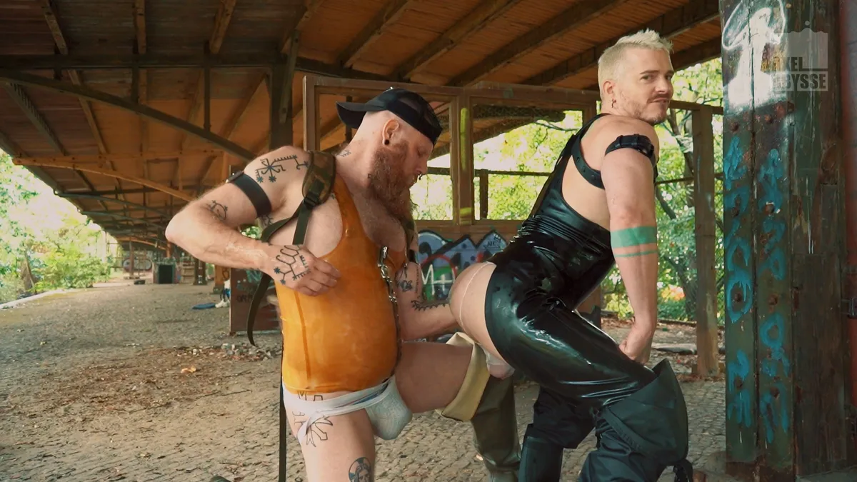 Fists, Rubber, and Piss: Axel Abysse vs Fellball 12