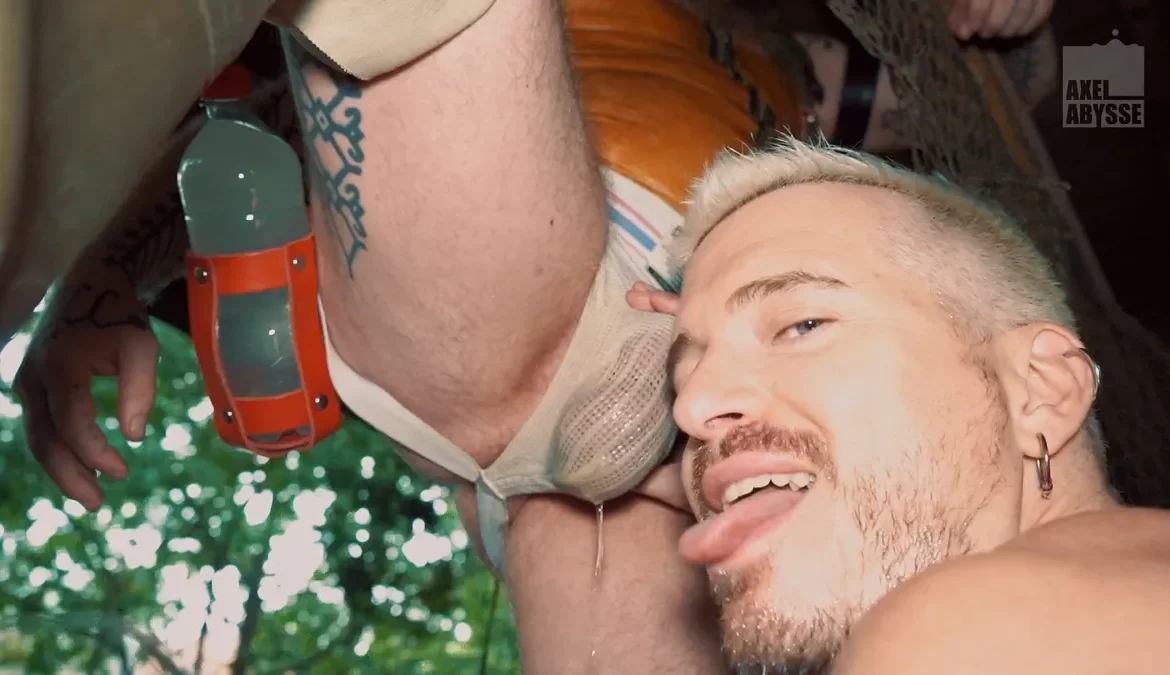 Fists, Rubber, and Piss: Axel Abysse vs Fellball 32