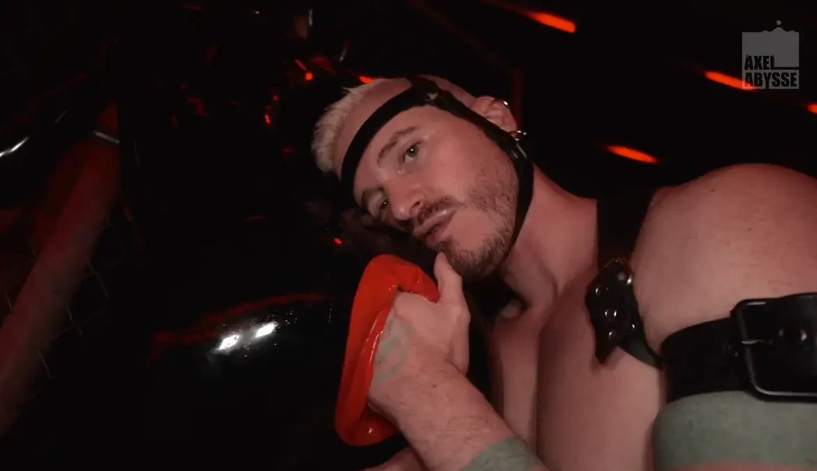 Axel Abysse & Fistus Porcus' Hot Fisting Explosion 23