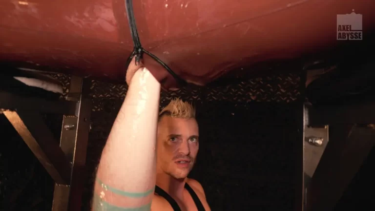 Axel Abysse & Rikki Chrome: Latex Double Fisting Invasion 20