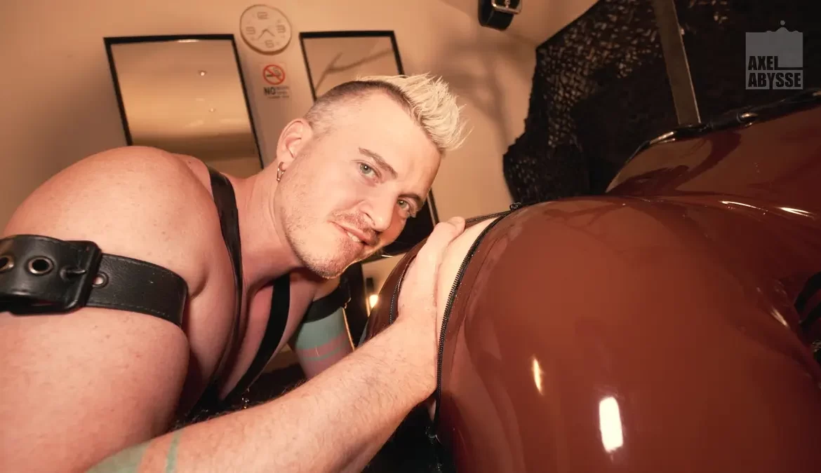 Axel Abysse & Rikki Chrome: Latex Double Fisting Invasion 5
