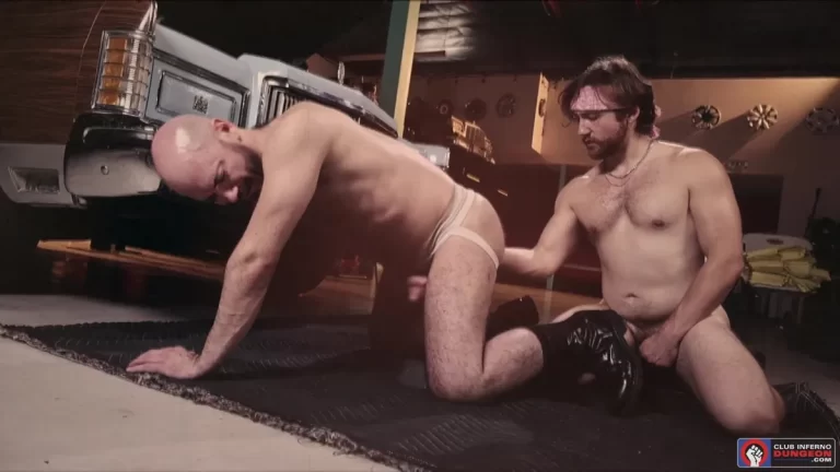Feral Fuxxx Takes The Punch From Joey Blaze Gay Fisting & BDSM Feral Fuxxx Takes The Punch From Joey Blaze 6