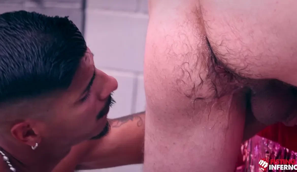 Apollo Fates Destroys Jake Apton’s Hole at a Backyard BBQ Gay Fisting & BDSM Apollo Fates Destroys Jake Apton’s Hole at a Backyard BBQ 21