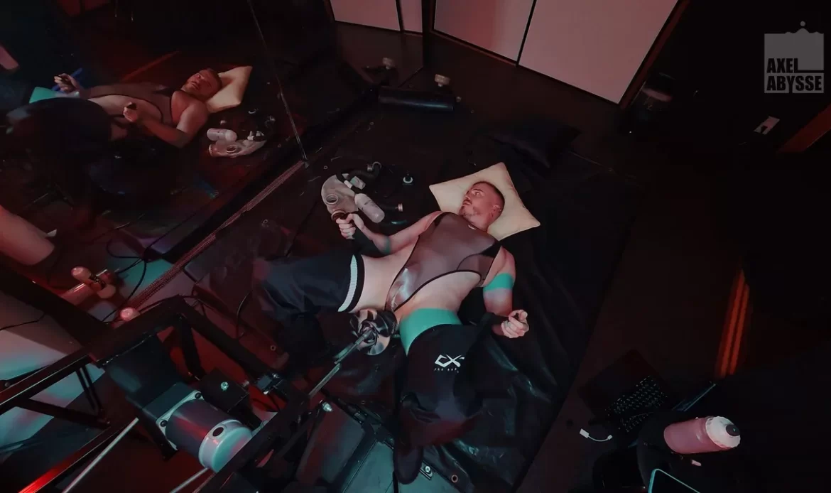 Axel Abysse Wrecks His Own Hole Solo in the Darkroom Gay Fisting & BDSM Axel Abysse Wrecks His Own Hole Solo in the Darkroom 4