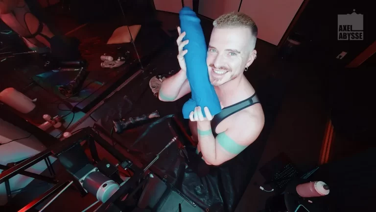 Axel Abysse Wrecks His Own Hole Solo in the Darkroom 5