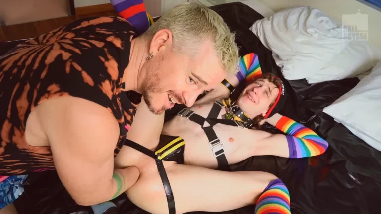 Pup Davey & Axel Abysse Turn Holes Into Abysses Again 7