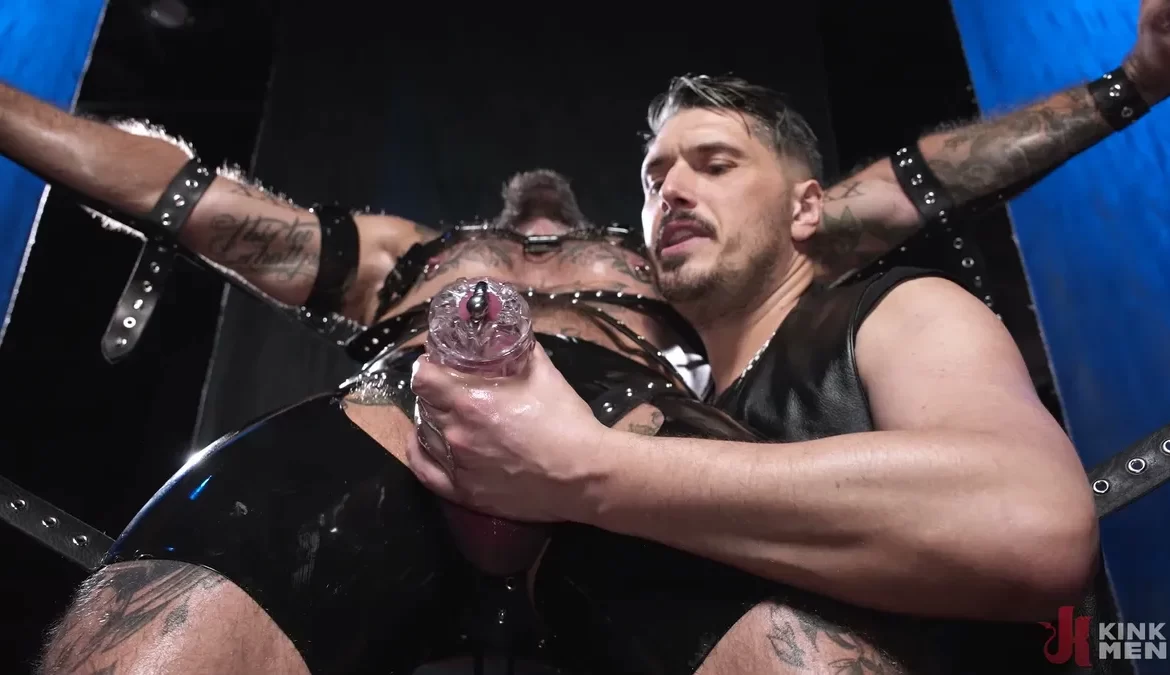 Troy Daniels Chained in Rubber for WoodxBound Edging Gay Fisting & BDSM Troy Daniels Chained in Rubber for WoodxBound Edging 13