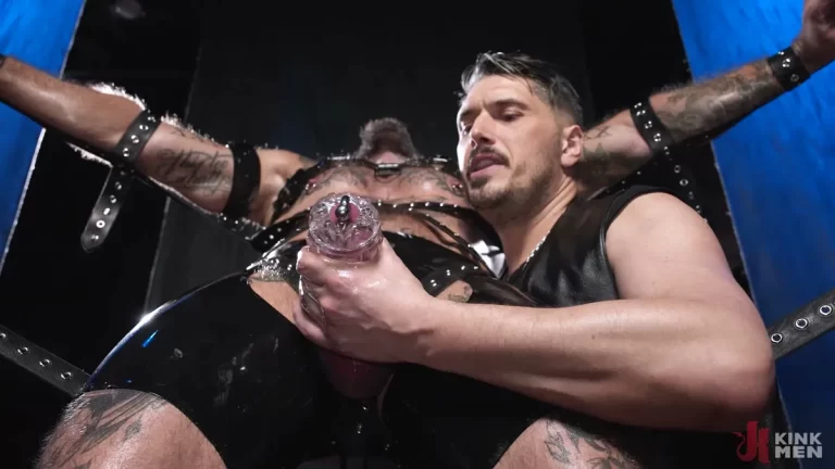 Troy Daniels Chained in Rubber for WoodxBound Edging 13