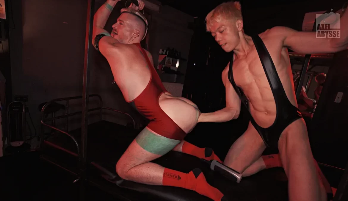 Yowei Punches Elbow Deep Into Axel Abysse Gay Fisting & BDSM Yowei Punches Elbow Deep Into Axel Abysse 27