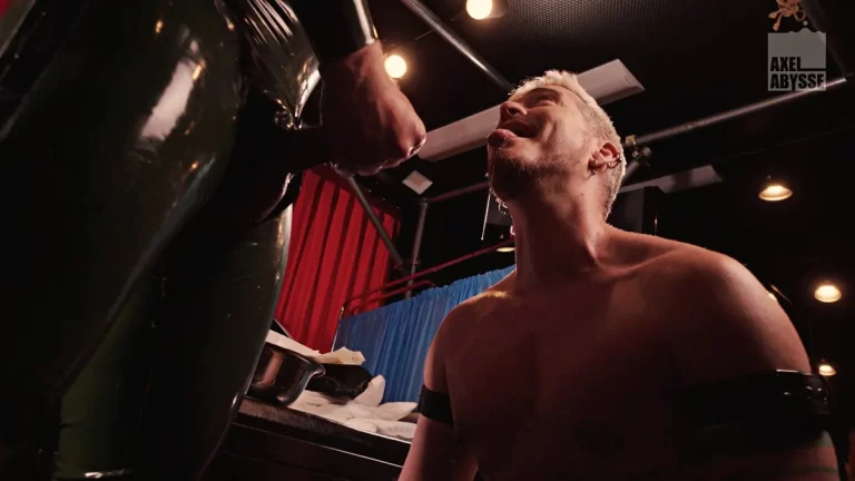 Axel Abysse as Pig Slave for LatexPsycho and Master Sim 9