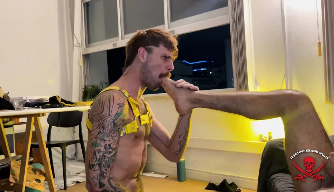 Lucca De Fisten Takes Dave Scorpio's Fist & Cock Deep Gay Fisting & BDSM Lucca De Fisten Takes Dave Scorpio's Fist & Cock Deep 5