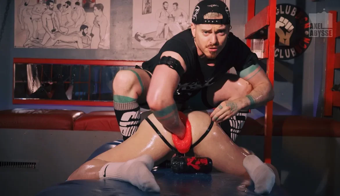 Max Wide & Axel Abysse: Double Fisting & Punching to Oblivion Gay Fisting & BDSM Max Wide & Axel Abysse: Double Fisting & Punching to Oblivion 1